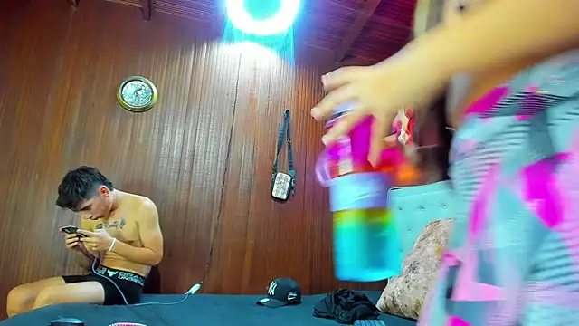 dereck and julie online show from 10-29-25, 09:38