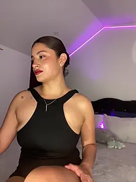 MiaAlarie online show from 01-15-26, 05:12