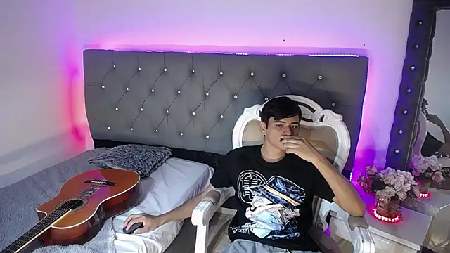 Charlie Cock  online show from 09-16-25, 03:51