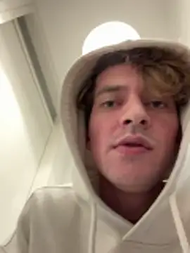 hottest23 online show from 12-02-25, 01:22