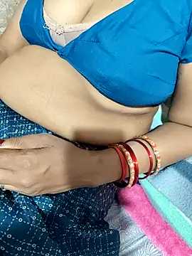 POOJACOUPLE online show from 10-23-25, 05:18