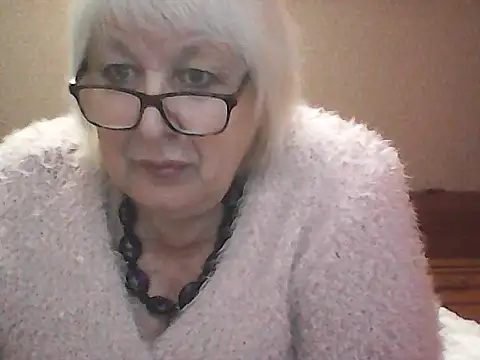 Alexia64231 online show from 10-01-25, 02:50