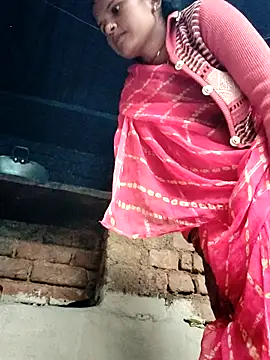 Snapshot of Sanjna_cuty chatting on 12-15-25, 01:32 Sanjna cuty online show from 12-15-25, 01:32