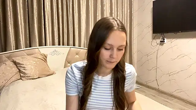 Snapshot of SoSweetGirl chatting on 10-08-25, 01:09 SoSweetGirl online show from 10-08-25, 01:09