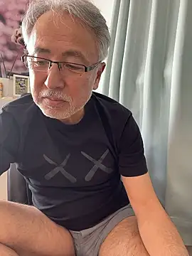 Snapshot of gholly2007 chatting on 02-22-26, 01:29 gholly2007 online show from 02-22-26, 01:29