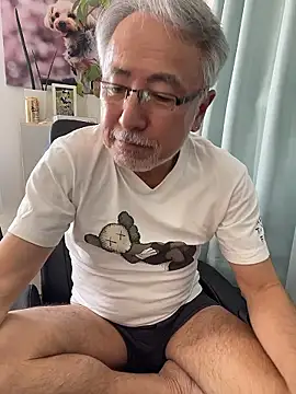 Snapshot of gholly2007 chatting on 02-23-26, 02:31 gholly2007 online show from 02-23-26, 02:31