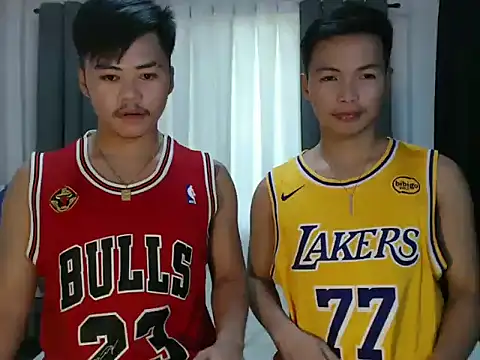 Snapshot of hot_emman chatting on 10-09-25, 05:16 hot emman online show from 10-09-25, 05:16