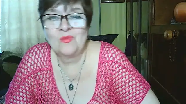 Snapshot of VeronicaGold511 chatting on 11-08-25, 08:47 VeronicaGold511 online show from 11-08-25, 08:47