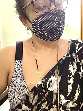 sweet-lotus online show from 10-11-25, 05:50