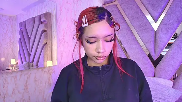 Snapshot of redd_pandaa chatting on 11-18-25, 03:34 redd pandaa online show from 11-18-25, 03:34