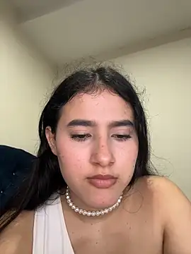 Snapshot of vikysexy283 chatting on 11-16-25, 05:57 vikysexy283 online show from 11-16-25, 05:57