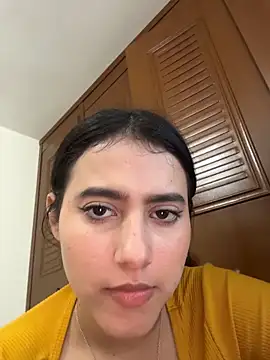 Snapshot of vikysexy283 chatting on 12-17-25, 06:19 vikysexy283 online show from 12-17-25, 06:19