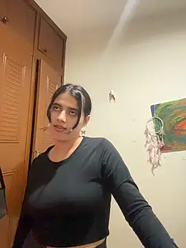 Snapshot of vikysexy283 chatting on 12-18-25, 07:25 vikysexy283 online show from 12-18-25, 07:25