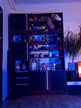  Little Sweatie  online show from 11-02-25, 05:15