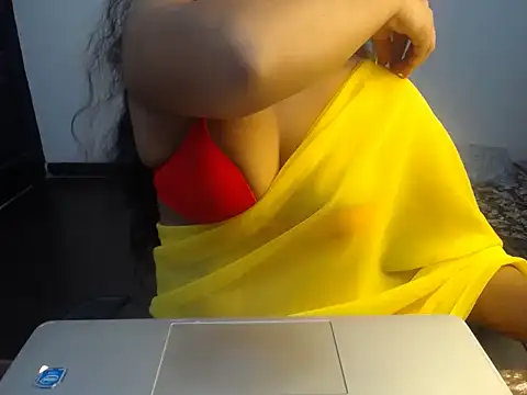 Snapshot of mary_jones6 chatting on 10-16-25, 04:41 mary jones6 online show from 10-16-25, 04:41