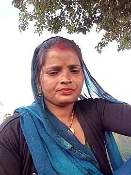 Neelamt12 online show from 10-13-25, 08:58