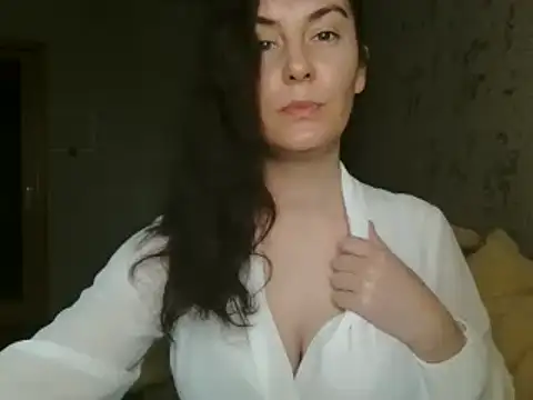 Snapshot of KatalinaQE chatting on 10-09-25, 08:12 KatalinaQE online show from 10-09-25, 08:12