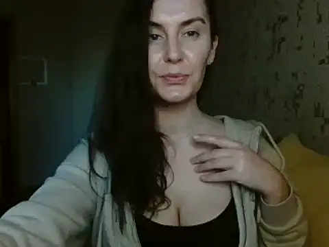 Snapshot of KatalinaQE chatting on 10-23-25, 09:41 KatalinaQE online show from 10-23-25, 09:41