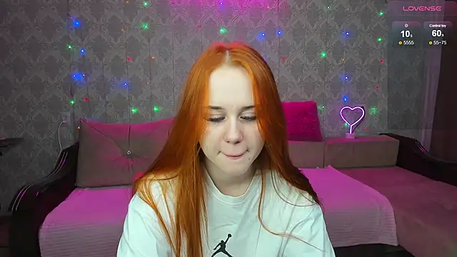 Snapshot of Molly_Kitty chatting on 09-25-25, 03:21 Molly Kitty online show from 09-25-25, 03:21