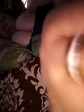 Snapshot of jojo1986No chatting on 10-19-25, 04:40 jojo1986No online show from 10-19-25, 04:40