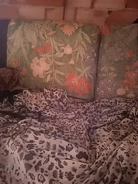 Snapshot of jojo1986No chatting on 10-26-25, 11:49 jojo1986No online show from 10-26-25, 11:49