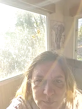 Snapshot of Misspapillon1840 chatting on 11-22-25, 09:08 Misspapillon1840 online show from 11-22-25, 09:08