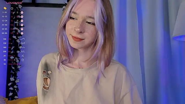 Snapshot of MiSeki chatting on 11-13-25, 04:44 MiSeki online show from 11-13-25, 04:44