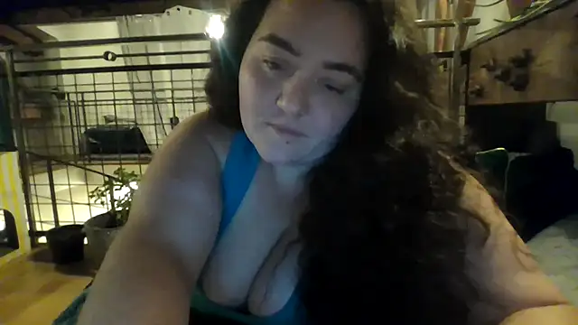 Snapshot of RoseNherThorns chatting on 11-24-25, 02:11 RoseNherThorns online show from 11-24-25, 02:11