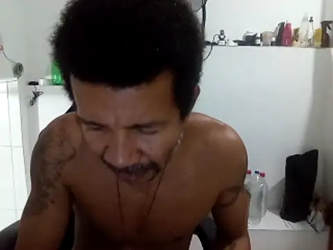 moreno25centimetro online show from 11-10-25, 02:43