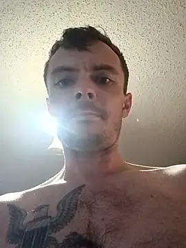 Snapshot of RichardW chatting on 11-13-25, 04:55 RichardW online show from 11-13-25, 04:55