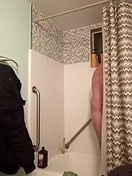 RichardW online show from 03-05-26, 06:42