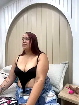 IvyPalacios online show from 09-24-25, 10:18