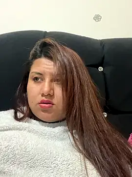 naomy26 online show from 10-18-25, 04:15