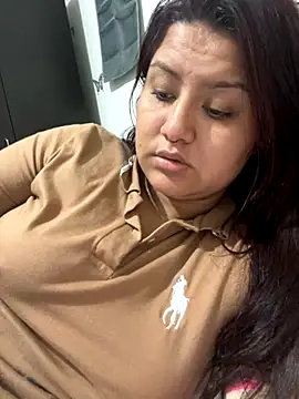 naomy26 online show from 11-08-25, 04:01