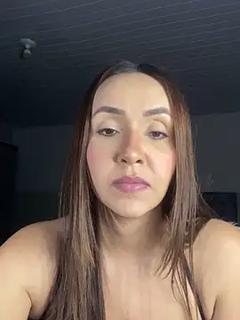 Snapshot of MiaDiosa chatting on 11-11-25, 09:04 MiaDiosa online show from 11-11-25, 09:04