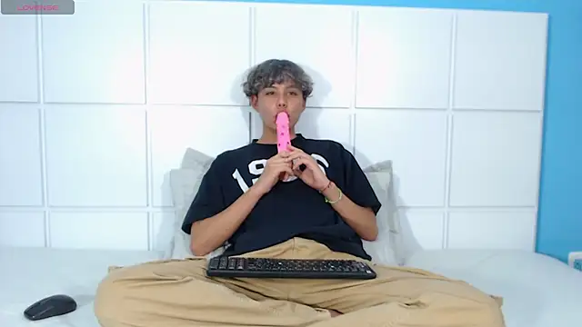 NathanBell online show from 09-12-25, 02:55