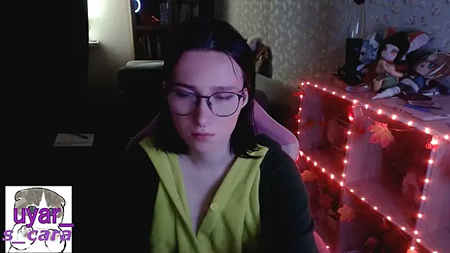 s cara online show from 10-04-25, 01:42