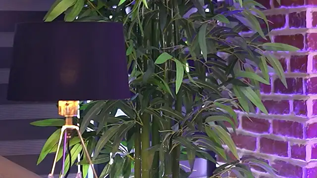 MillaSerene online show from 09-20-25, 06:47