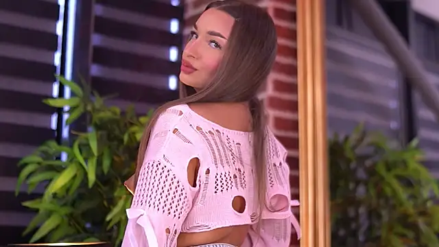 MillaSerene online show from 10-11-25, 06:12