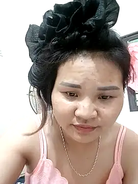 Snapshot of Heulwen-22 chatting on 09-14-25, 07:40 Heulwen-22 online show from 09-14-25, 07:40