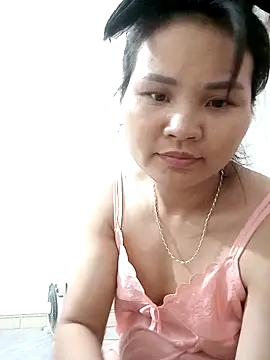 Snapshot of Heulwen-22 chatting on 10-01-25, 08:09 Heulwen-22 online show from 10-01-25, 08:09