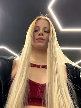 FavoriteKira online show from 01-15-26, 04:11