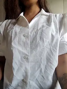 Radhika 01 online show from 11-17-25, 04:18