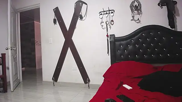 RocoAndHisGirls online show from 10-03-25, 06:49