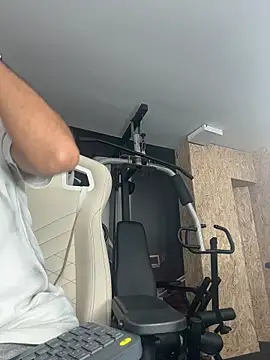 Mister Obsession online show from 10-31-25, 07:04