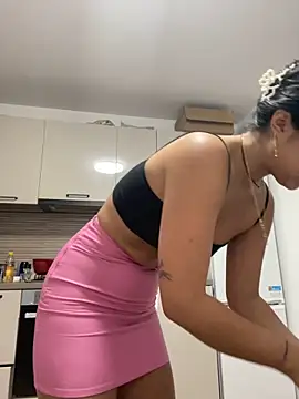 Snapshot of Lina_Xstasy chatting on 10-13-25, 03:34 Lina Xstasy online show from 10-13-25, 03:34