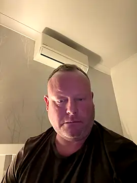 Snapshot of Mushnafen@xh chatting on 11-23-25, 08:30 Mushnafenxh online show from 11-23-25, 08:30