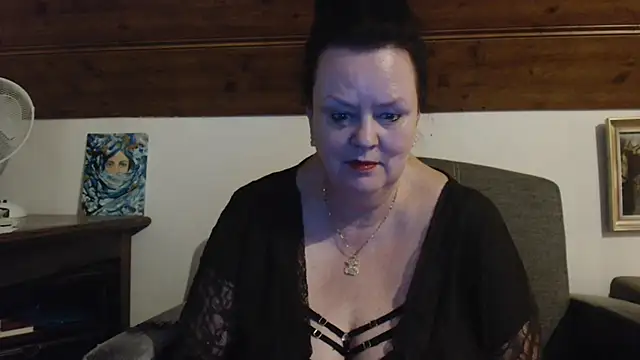 TiffanyMature online show from 04-05-26, 08:17