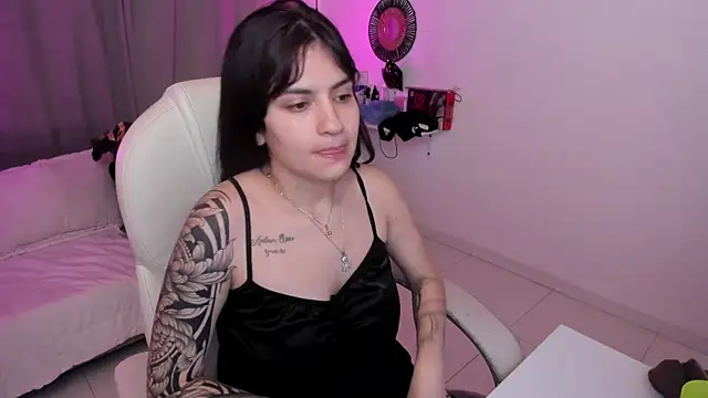 Snapshot of kurito_ chatting on 10-08-25, 04:10 kurito online show from 10-08-25, 04:10