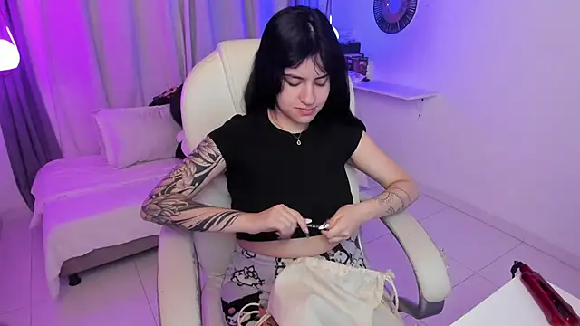 Snapshot of kurito_ chatting on 11-17-25, 03:12 kurito online show from 11-17-25, 03:12